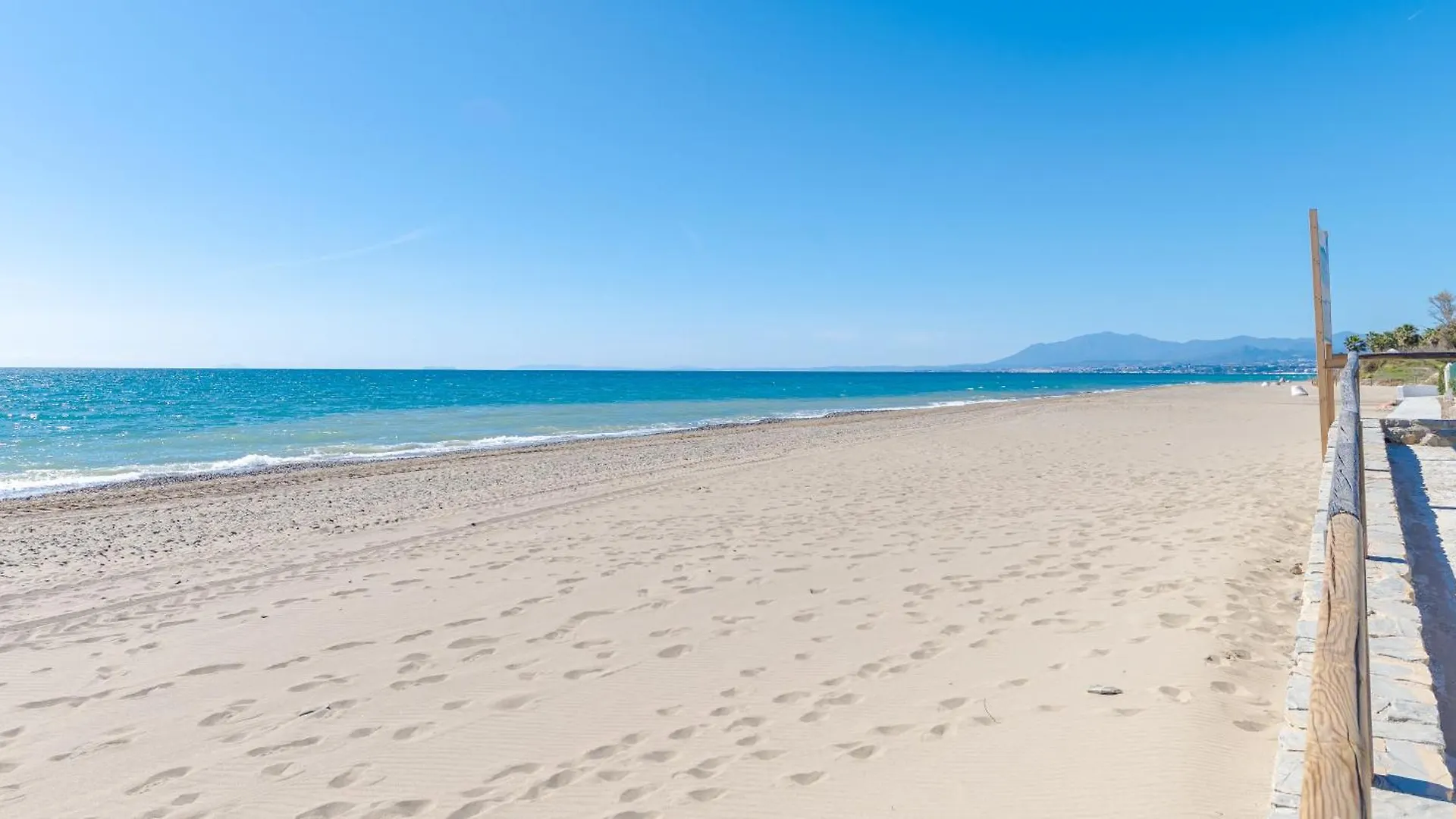11647 - Private Cosy Villa In Marbella Area