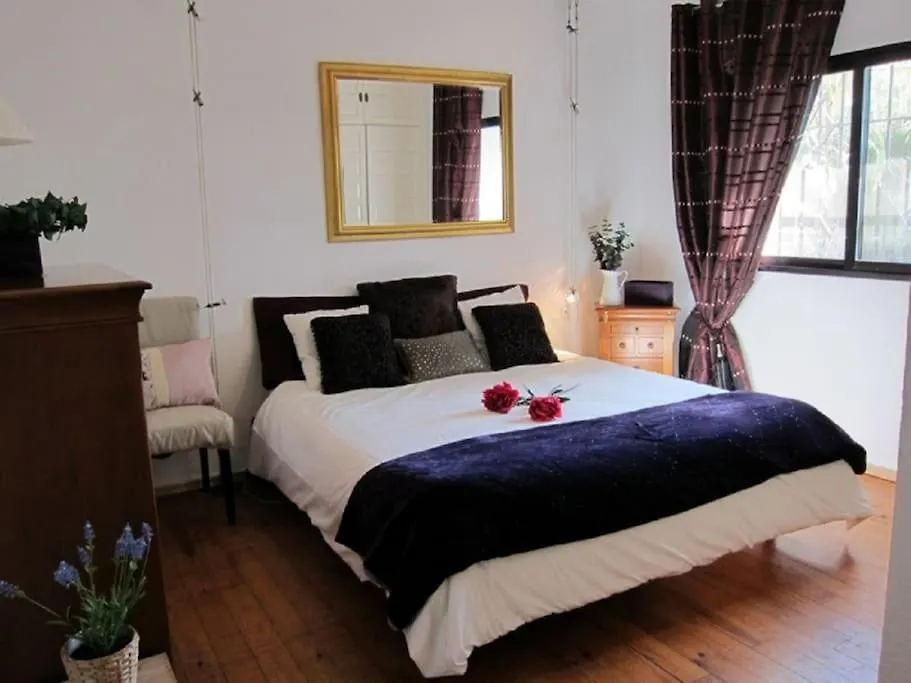 11647 - Private Cosy Villa In Marbella Area